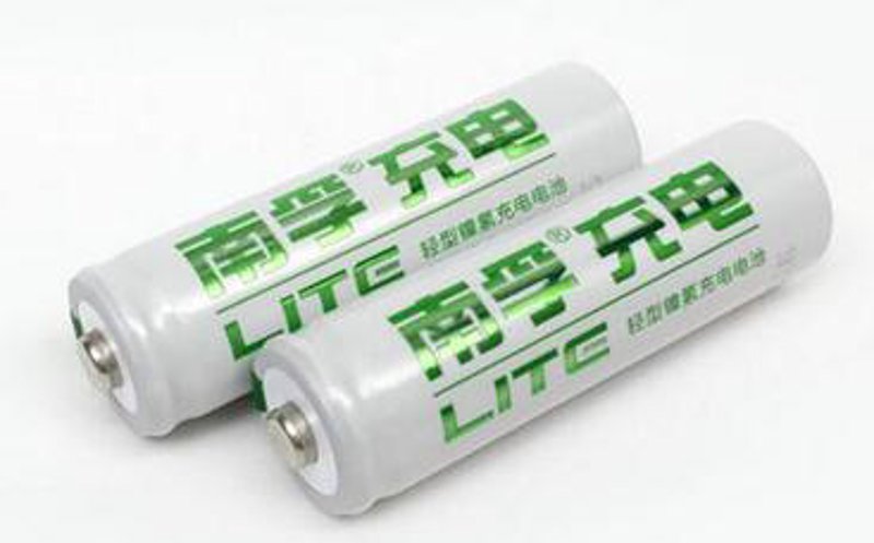 电池在我们的日常生活中扮演着重要角色，但你知道如何正确选择和使用蓄电池吗？今天就让我们通过故事化的叙述手法来探讨这一话题。